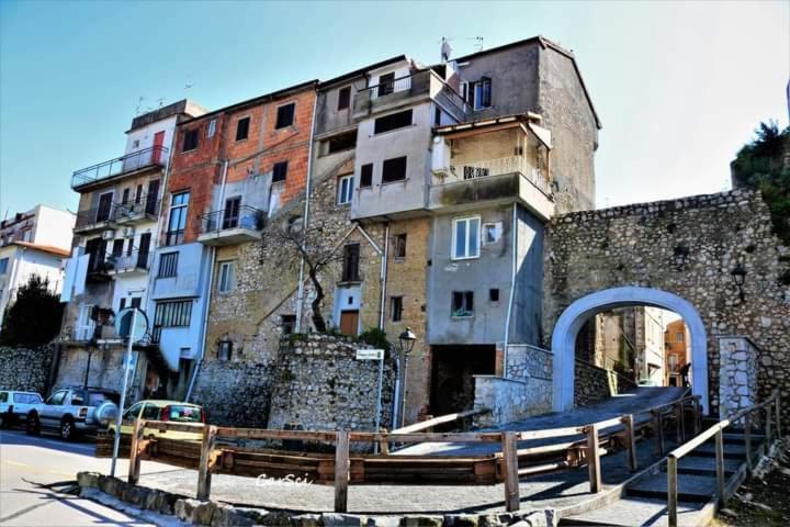 Rossyiva Hotel Minturno Exterior foto